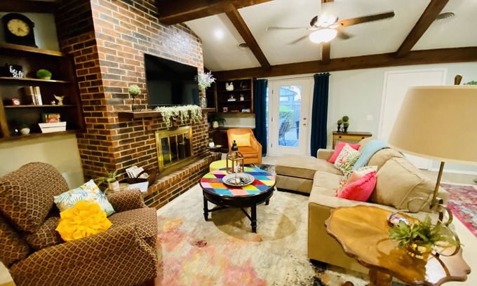 Amarillo House | Family-Friendly Escape Near I-40 with Kitchen Amenities