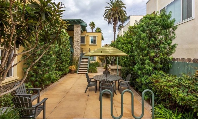 Ocean Beach Condo | Oceanfront OB Beach Condo with Amazing 10/10 Guest Rating