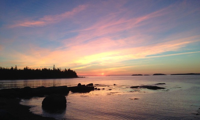 South Thomaston Cottage | Oceanfront 2-Bedroom Cottage with Pool & Spectacular Views