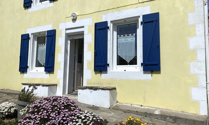 Groix House | Charming old house with garden near Groix port