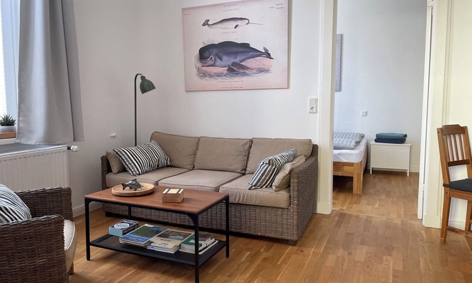 Elsfleth Apartment | Cozy Old-Style Apartment in Seafaring Elsfleth - Rated 9.8