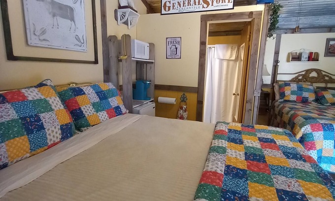 Canton Cottage | Guest Rated 10/10: Old West Suite with Ocean Views