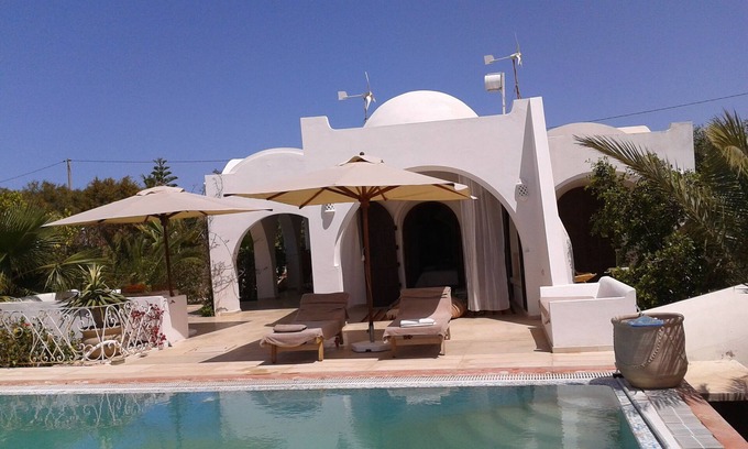 Djerba Ajim Villa | Elegant Oriental Villa with Ocean View and Private Pool