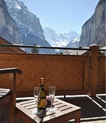 Lauterbrunnen Apartment | Pet-Friendly Penthouse with Top 9.7/10 Guest Rating