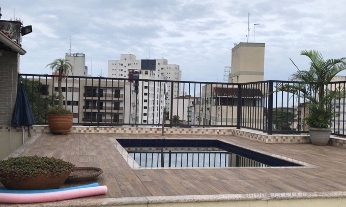 Tombo Apartment | Elegant Penthouse with Pool and Ocean Views in Tombo