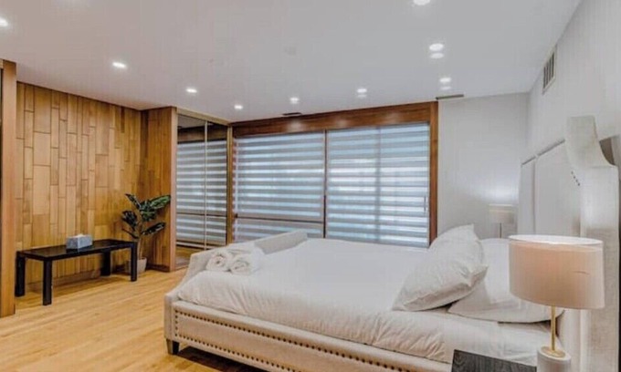 Mono House | Charming | Ping-Pong | Treadmill | BBQ | Patio