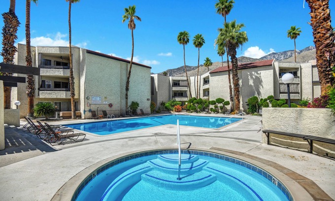 Tahquitz River Estates Condo | Discover a Poolside Condo on Palm Springs' South Side