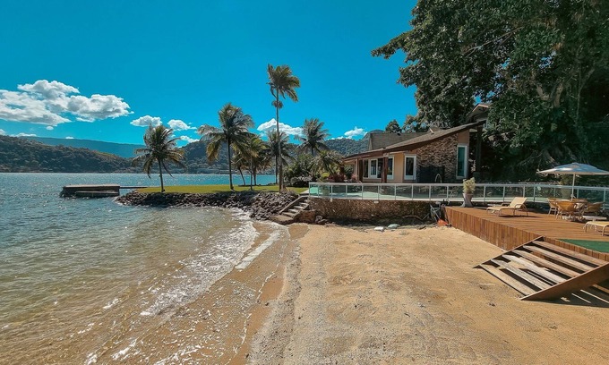 Japuiba Villa | Private Island Retreat with Pool in Angra dos Reis