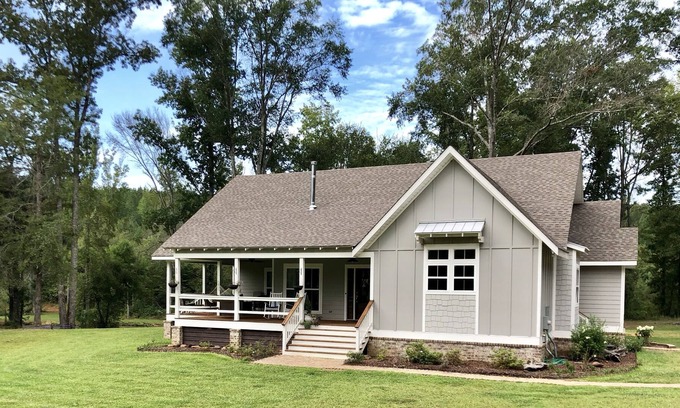 Coker Other | Charming, Private, Country Home - Perfect for families or groups of friends