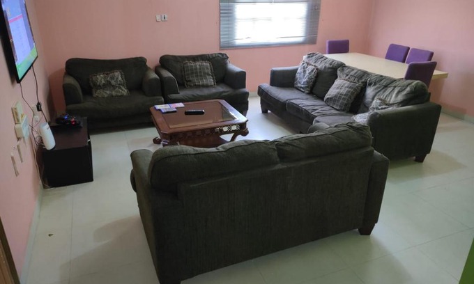 Al Wakrah House | Inviting Private Room with Shared Bath for Your Stay