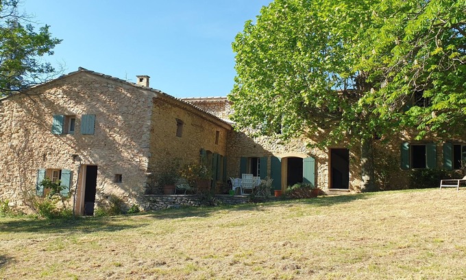 Lioux House | Relaxing Provencal Farmhouse with Pool and Nature Retreat
