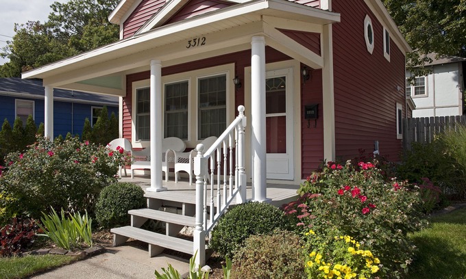 Beachwood-Bluffton House | Guest Rated: 9.8 - RedBird Cottage Steps from the Beach