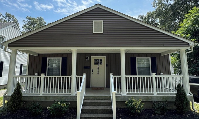 Paducah House | Charming remodeled 3-bed house w/AC, WiFi, Yoga setup in brilliant Paducah