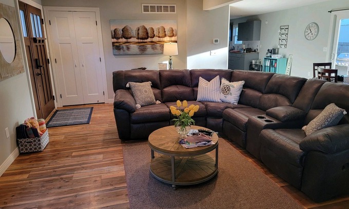 Spirit Lake House | Exceptional 4-Bedroom Retreat with Oceanfront Views