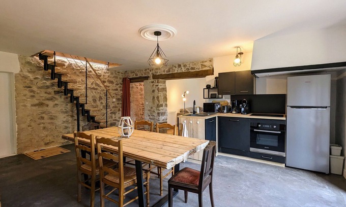 Jussarupt Cottage | Gite Jussarupt: Family-Friendly Retreat with Spa & Kitchen