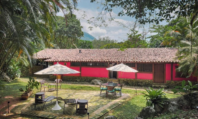 Ilhabela House | Charming retreat in Ilha Bela