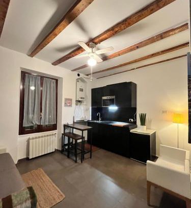 Lambrate Apartment | Cozy Monolocale: A Perfect Getaway for Your Travels