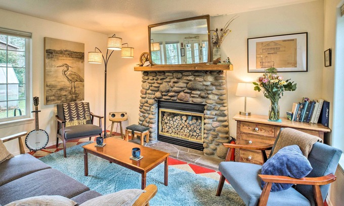 Rockaway Beach Cottage | Oceanfront Rockaway Beach House with Spa & Family Amenities