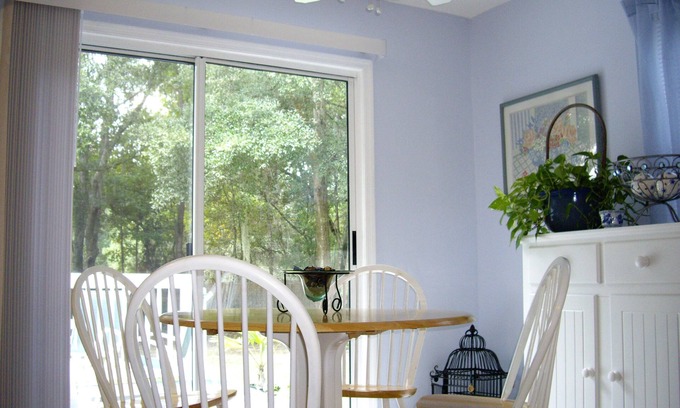 Pawleys Island Cottage | Tranquil Rose Cottage - Oceanfront Retreat Near the Beach
