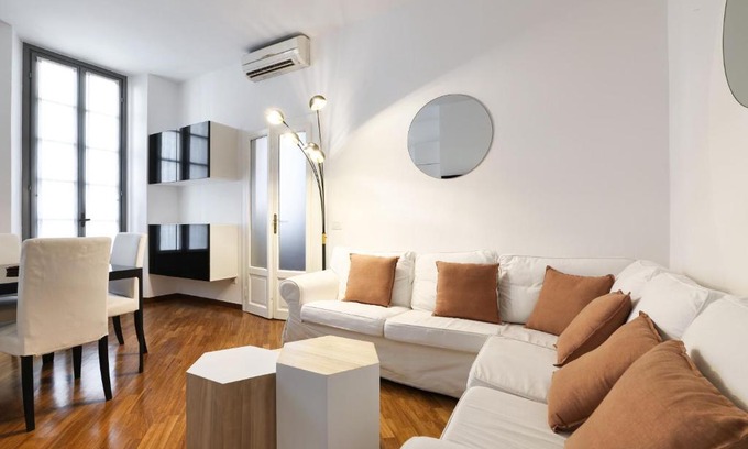 Porta Venezia Apartment | Pet-Friendly San Babila Apartment with Outstanding Reviews