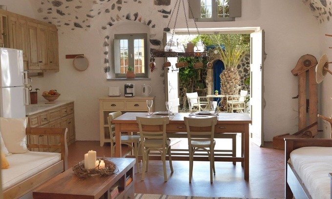 Exo Gonia Villa | Rustic Santorini Getaway at Pori House with Spa & Kitchen