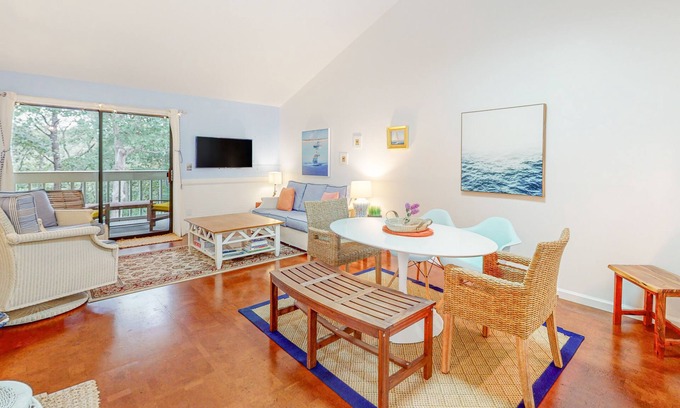 Brewster Apartment | Cozy Second-Floor Retreat with Kitchen and Ocean View
