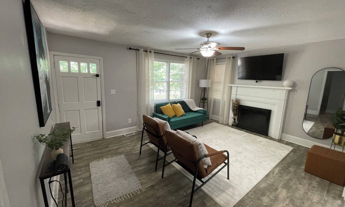 Spartanburg Apartment | Charming & serene urban retreat with WiFi, AC in Spartanburg downtown area