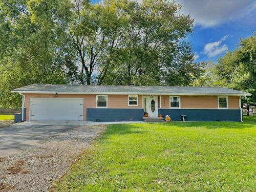 Shelbyville House | Ideal Family Retreat: 4-Star Rating with Perfect Reviews