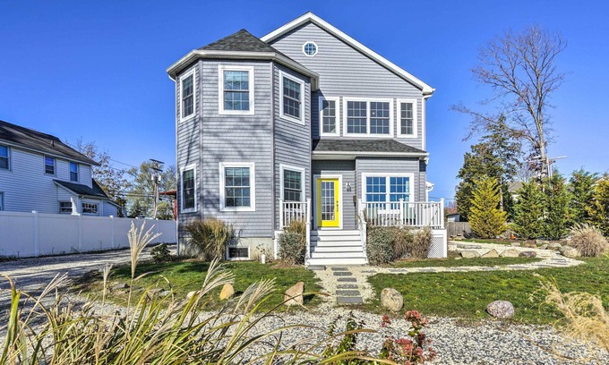 Spring Lake Heights House | Beachside Spring Lake Retreat with Spa & Ocean Views