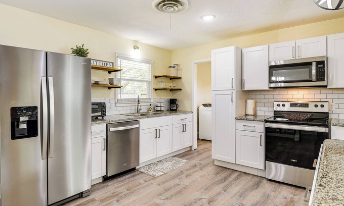 Stephenville House | Charming Stephenville Home - 2 Mi to Main St!