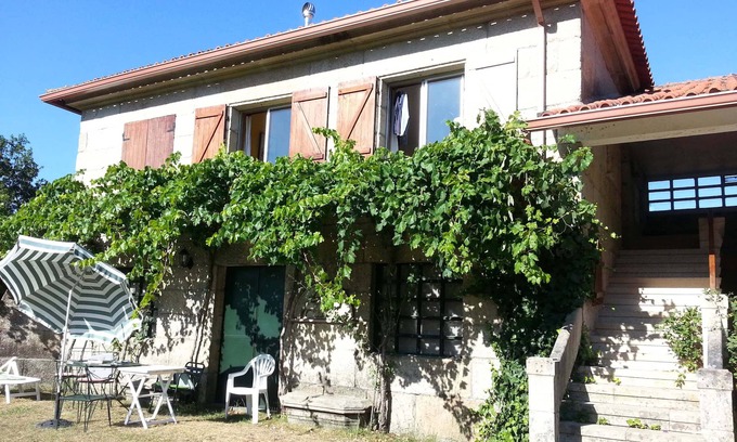 Soutomaior Cottage | Idyllic Stone Cottage on Scenic Country Estate by River