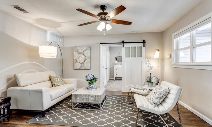 Denton House | Pet-Friendly Stones Throw Cottage Near UNT - Guest Rated 9.8