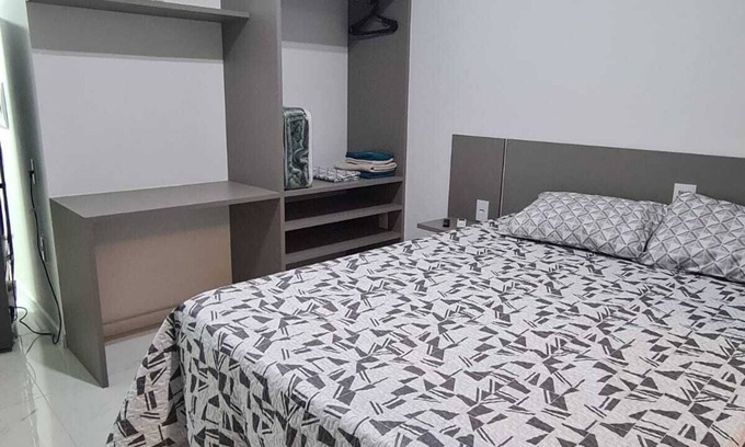 Belem Apartment | Convenient Studio Steps from Metro Belém, Pet Friendly