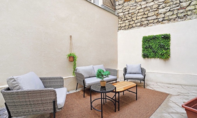 Epinettes Apartment | Charming Studio - 2P - Batignolles