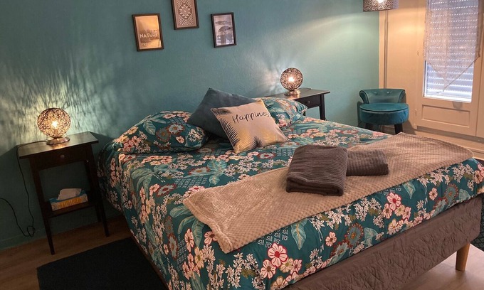 Arpajon Apartment | Cozy Studio in Heart of Arpajon - 10/10 Guest Rated