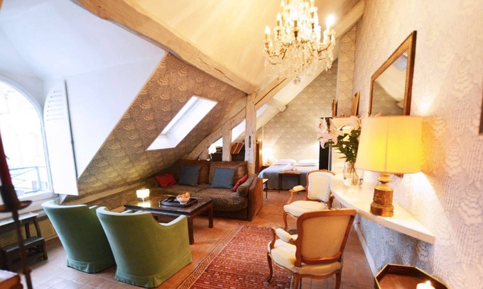 Quartier de la Place-Vendome Apartment | Charming Studio on Rue Saint Honore Near Louvre