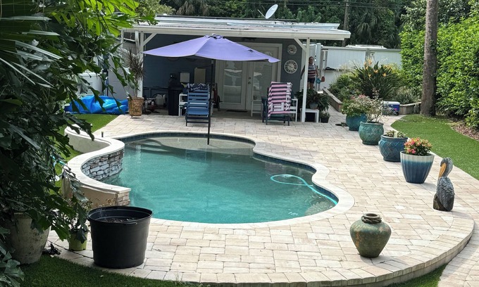 Pierson Apartment | Charming studio on the St. John’s river with WiFi and AC in delightful