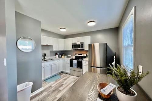 Trenton Apartment | Stylish Remodeled Trenton Apartment for Your Getaway