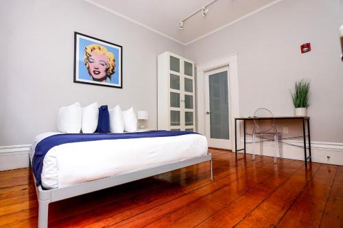 Beacon Hill Apartment | Stylish Studio Retreat on Beacon Hill with Kitchen Access