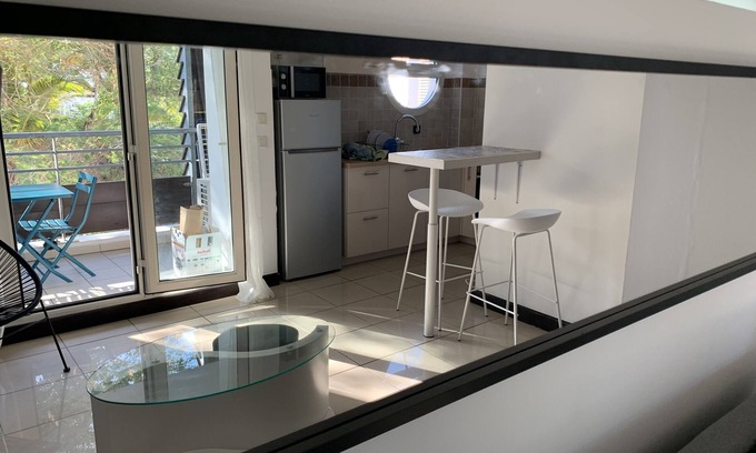 Cap Champagne Apartment | Inviting T1 Steps from Boucan Beach with Ocean View