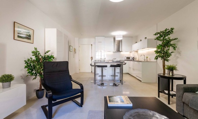 Aix-en-Provence Historic Centre Apartment | Historic T2 in Aix with Breakfast and Perfect 10 Rating