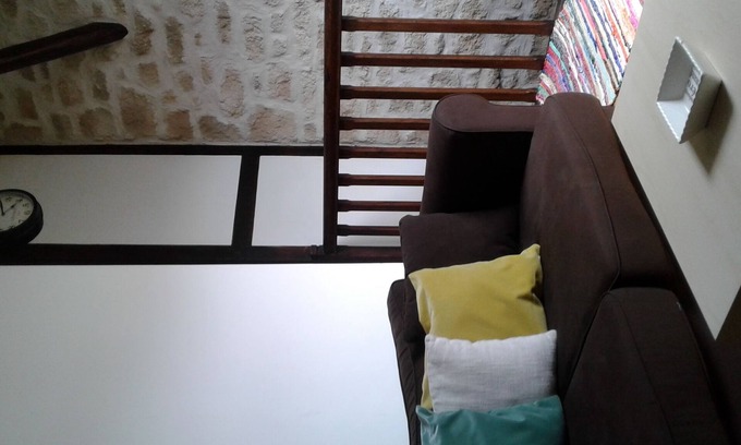 Echarcon Cottage | Peaceful T2 Retreat - Fully Equipped for Your Stay