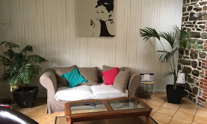 Lamballe House | Cozy Beachside Townhouse with Pool and Spa - Rated 9.8