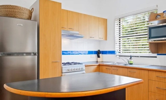 New Farm Apartment | Cozy Unit with Spa and Hot Tub in New Farm, BNE