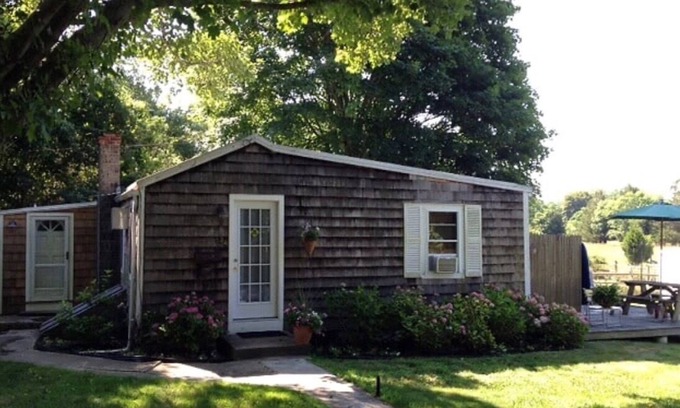 East Hampton North Cottage | Cozy Updated Cottage Steps from Oceanfront Attractions