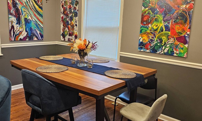 Baltimore House | Tranquil Urban Retreat: 3 Bedroom Townhouse in Baltimore