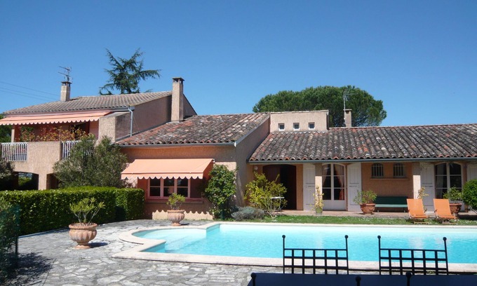 Saint-Genies-Bellevue Villa | Elegant Villa Painter with Private Pool & Top Guest Rating