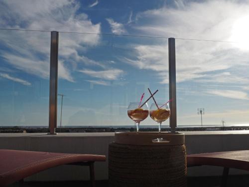 Vale de Parra House | Oceanfront Escape near Golf & Nature Reserve - Rated 9.5