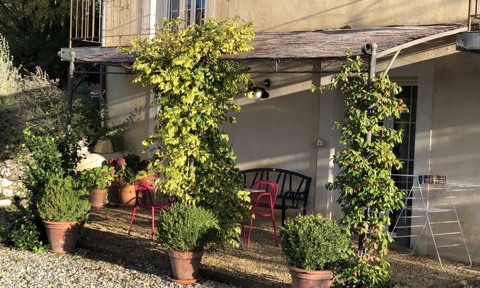 Buis-les-Baronnies Apartment | Tranquil Apartment with Ocean View near Ubrieux Gorges