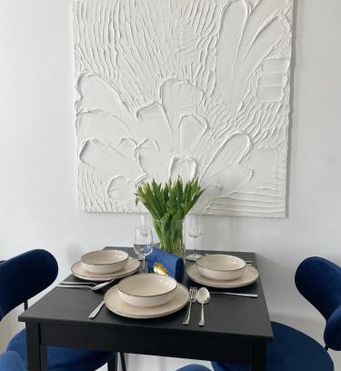 Wahring Apartment | Discover The Blue VIEcation Apartment: Rated 9.6/10 Stay